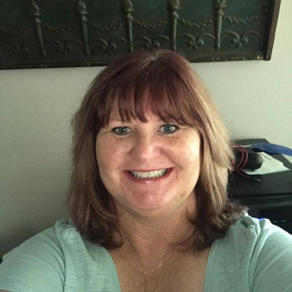 Meet your Posher, Lisa